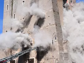 Einsturz am Torre dei Conti in Rom begräbt mehrere Arbeiter