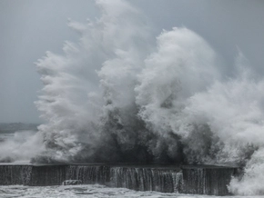Taifun “Fung-wong” löst Überschwemmungen in Taiwan aus