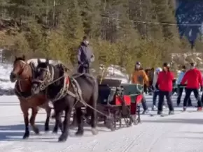 Das sind Italiens kuriosesten Skierlebnisse