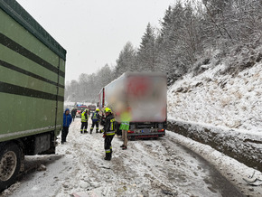 Lkw-Crash legt Pustertaler Straße kurzzeitig komplett lahm