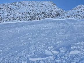 Lawinenabgang in Tirol mit drei Verletzten