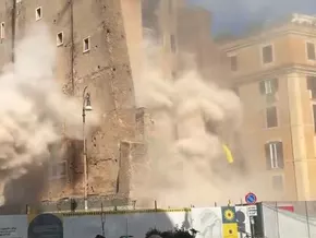 Einsturz am Torre dei Conti in Rom begräbt mehrere Arbeiter