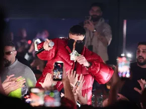 Rapper Haftbefehl mit Kurzauftritt in Gießen