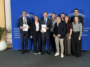 EU-Jungbauernkongress: Südtiroler Innovation glänzt in Brüssel