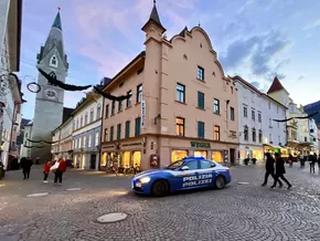 Ausweisung und Haftvollzug an einem Tag