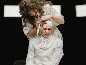 Eine exaltierte "Möwe" am Landestheater Niederösterreich