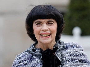 Mireille Mathieu schwört auf Sonnenschutz auch im Winter