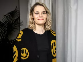 Hazel Brugger wird mit Comedy-"Bambi" geehrt