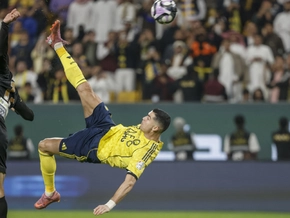 Ronaldo begeistert mit Fallrückzieher seine Fans