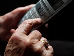 Warnung vor Betrugs-SMS in der Vorweihnachtszeit