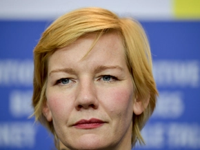 Sandra Hüller steht auf für Kino am Morgen