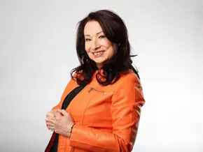 Seer-Stimme Sassy geht zurück an die Startlinie