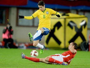 Ex-Brasilien-Teamspieler Oscar bricht bei Training zusammen