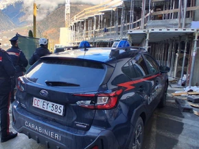 Carabinieri kontrollieren Baustellen in Schenna
