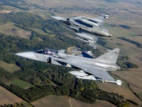 „NATO erwägt, gegenüber Russlands hybrider Kriegsführung ‚aggressiver‘ vorzugehen“