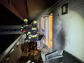 Wohnungsbrand in Brixen: Zwei Verletzte und gerettete Haustiere