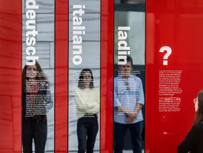 Land stärkt die Förderung der Mehrsprachigkeit ­