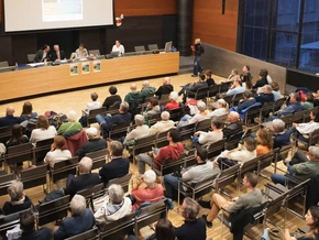 Caritas gibt die Führung des Friedenszentrums wieder ab