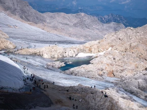 Bis 2100 verschwindet mindestens die Hälfte aller Gletscher