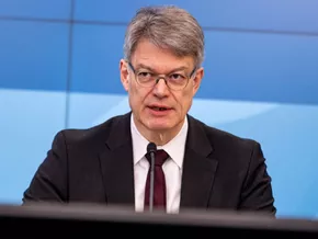 Deutsche Regierung dämpft Hoffnung auf billigere Flugtickets