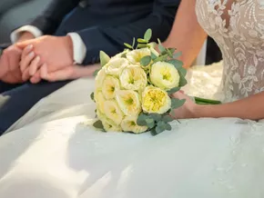 Schlägerei bei Hochzeitsspiel im Sauerland: Braut im Spital