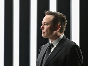Forbes: Elon Musk erste Person mit über 700 Mrd. Vermögen
