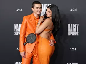 Kylie Jenner und Timothée Chalamet leuchten im Partner-Look