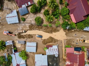 Mehr als 600 Tote nach Fluten in Indonesien
