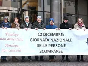 Tag der Vermissten: Corrarati unterstützt Verein „Penelope“