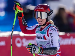 Hütter rast in Val d'Isere-Abfahrt zu zehntem Weltcupsieg