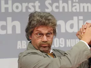 Horst Schlämmer alias Hape Kerkeling kehrt zurück