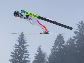 Prevc holt in Engelberg fünften Sieg in Folge - Schuster 5.