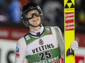 Kobayashi beendet Siegesserie von Prevc - Schuster 6.