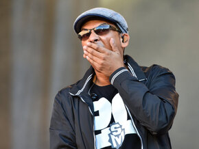 Umstrittener Sänger Xavier Naidoo kehrt auf die Bühne zurück