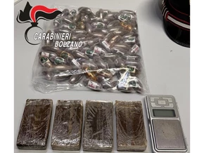 Tollpatschiger Dealer in Meran