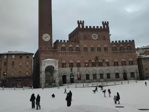 Schneechaos legt erneut Mittelitalien lahm