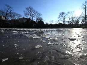 Warnung vor erhöhter Einbruchgefahr auf Natureisflächen