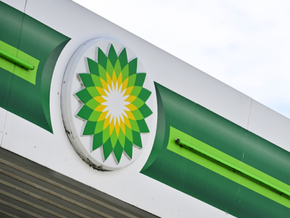 Schwenk zurück zu Öl und Gas kostet BP Milliarden