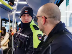 Stadtpolizei setzt Kontrollen in Bussen fort