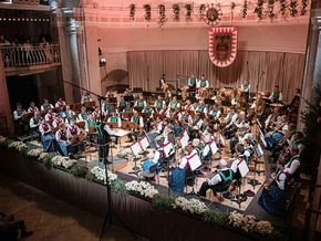 Festlicher Jahresauftakt mit den „Algundern“