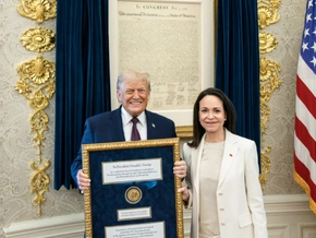 Machado überreichte Trump Friedensnobelpreis-Medaille