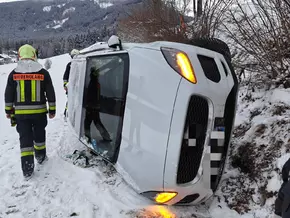 Glatteis und Schnee sorgen für zahlreiche Unfälle in Südtirol