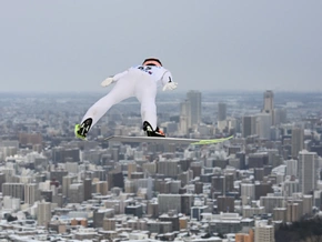 ÖSV-Adler in Sapporo hinter Podest mit Fünf in Top Ten