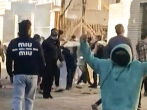 Mitglied der Sicherheitskräfte bei Protesten im Iran getötet