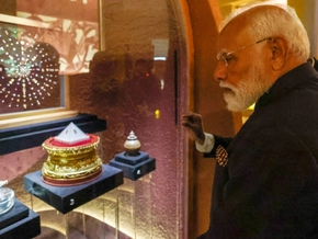 Antike Edelsteine mit Verbindung zu Buddha in Indien gezeigt