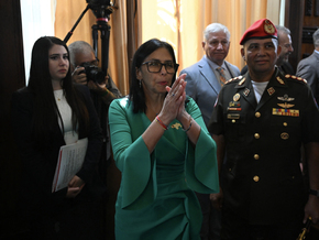 Venezuelas Interimspräsidentin bestreitet US-Kontrolle