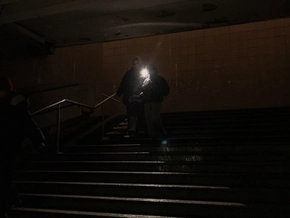 Hunderttausende in Ukraine von Stromversorgung abgeschnitten