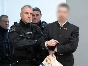 Prozess gegen militante "Sächsische Separatisten" begonnen