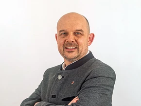 STF bemängelt: Tausende Südtiroler könnten ohne Ausweis dastehen