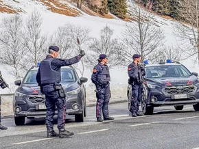 Sterzing: Bewaffneter Südtiroler betritt fremdes Wohnhaus